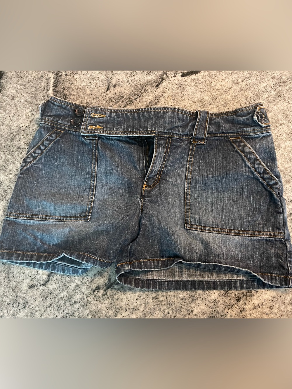 Banana Republic 3” inseam, Dark Blue Denim Jean Shorts, size 10
